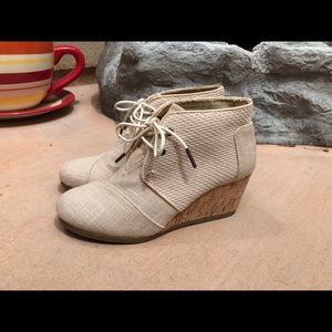 TOMS tan wedge booties Like New Size 7.5